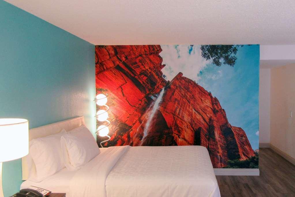 Готель Clarion Pointe Fresno Near Yosemite Номер фото