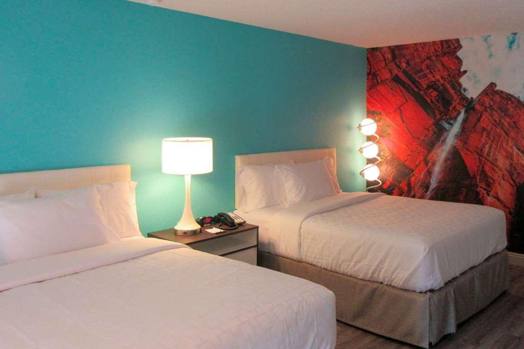 Готель Clarion Pointe Fresno Near Yosemite Номер фото